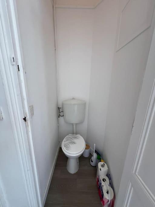 Apartment A 50m De La *